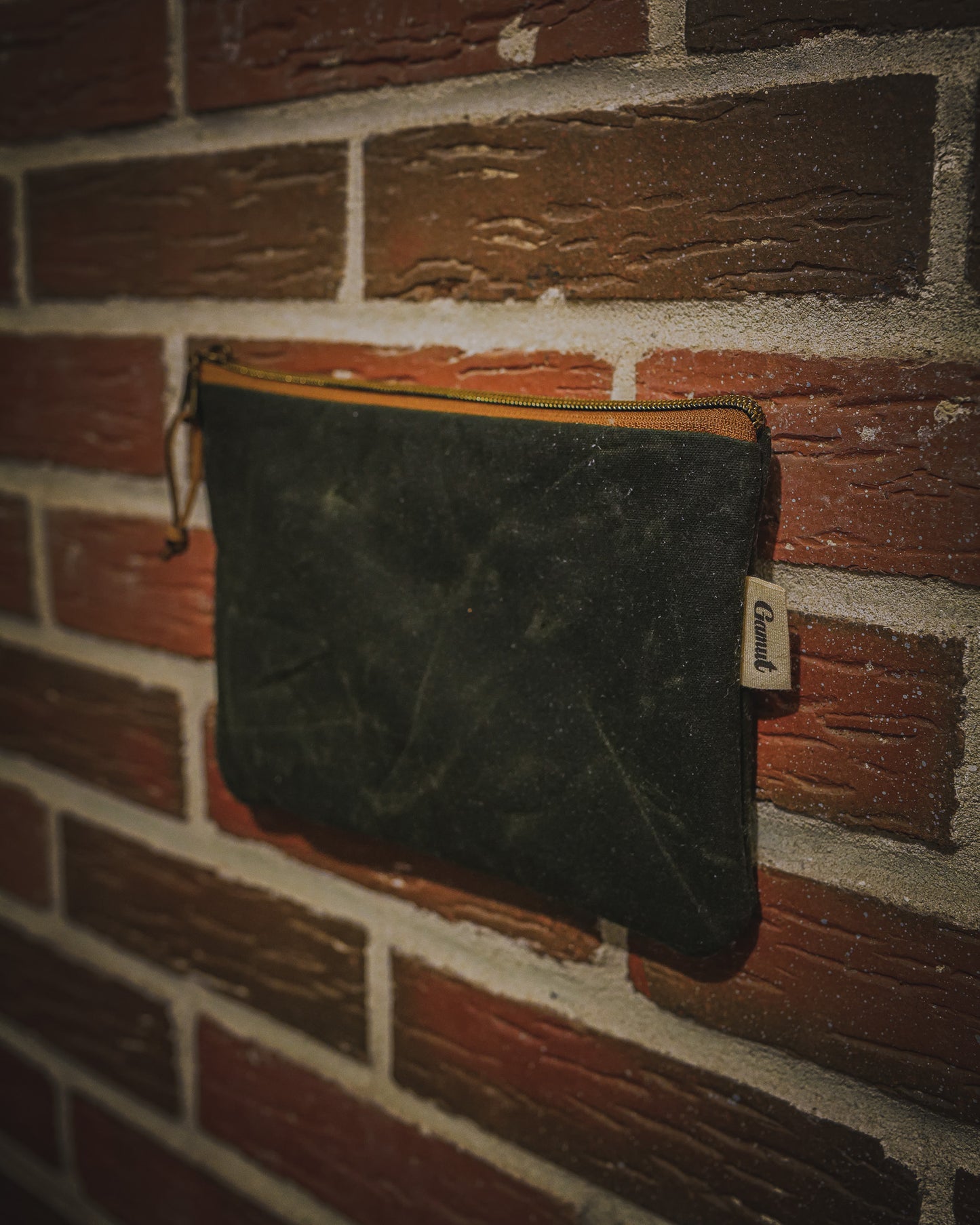 LINDSEY POUCH