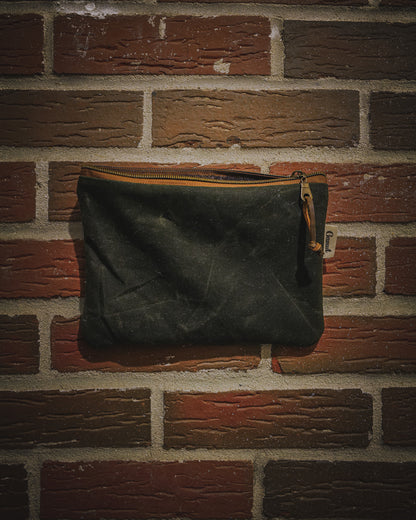 LINDSEY POUCH