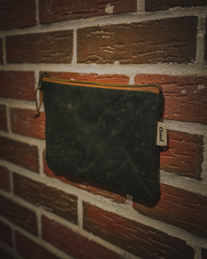 LINDSEY POUCH