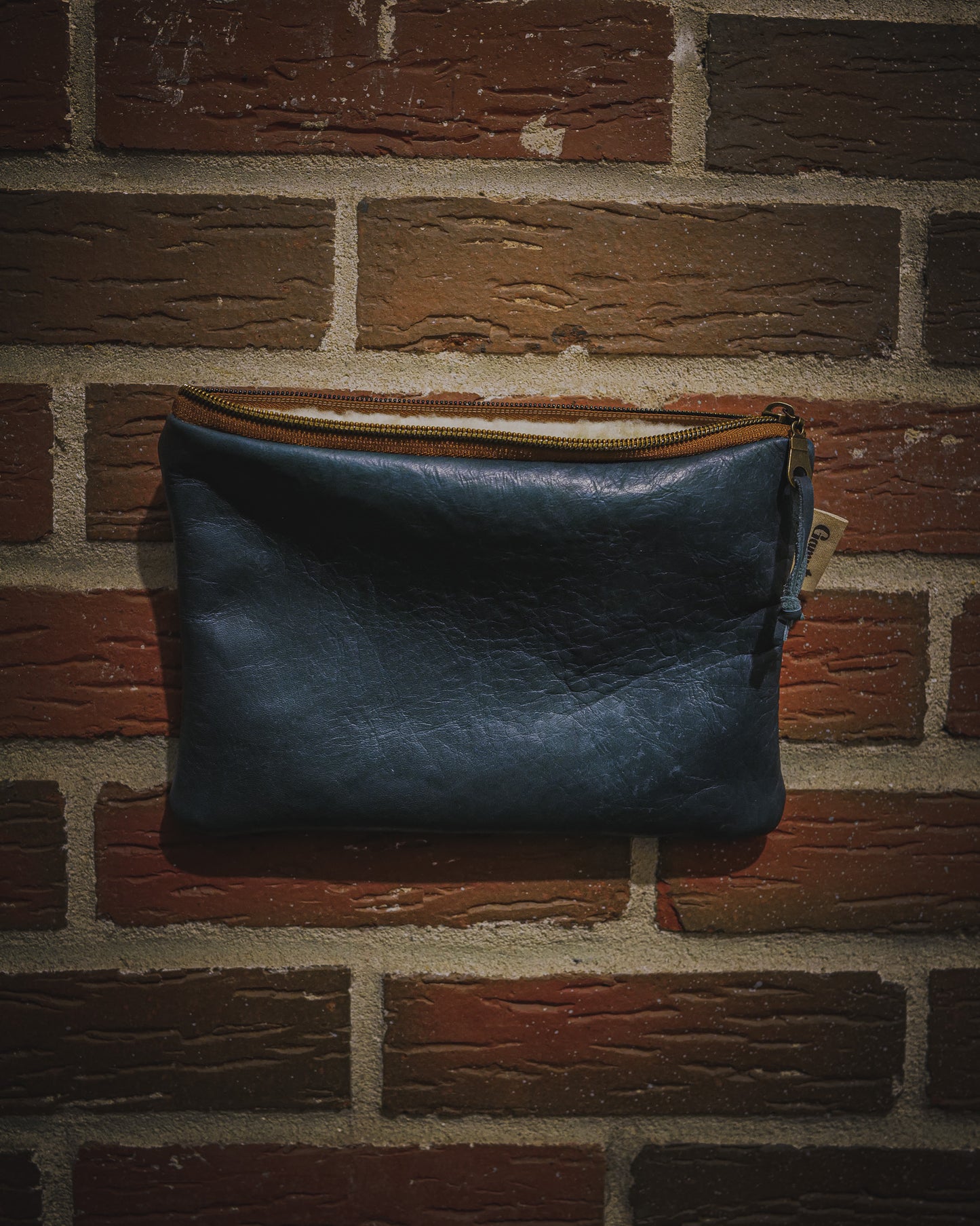 DIZZLER POUCH