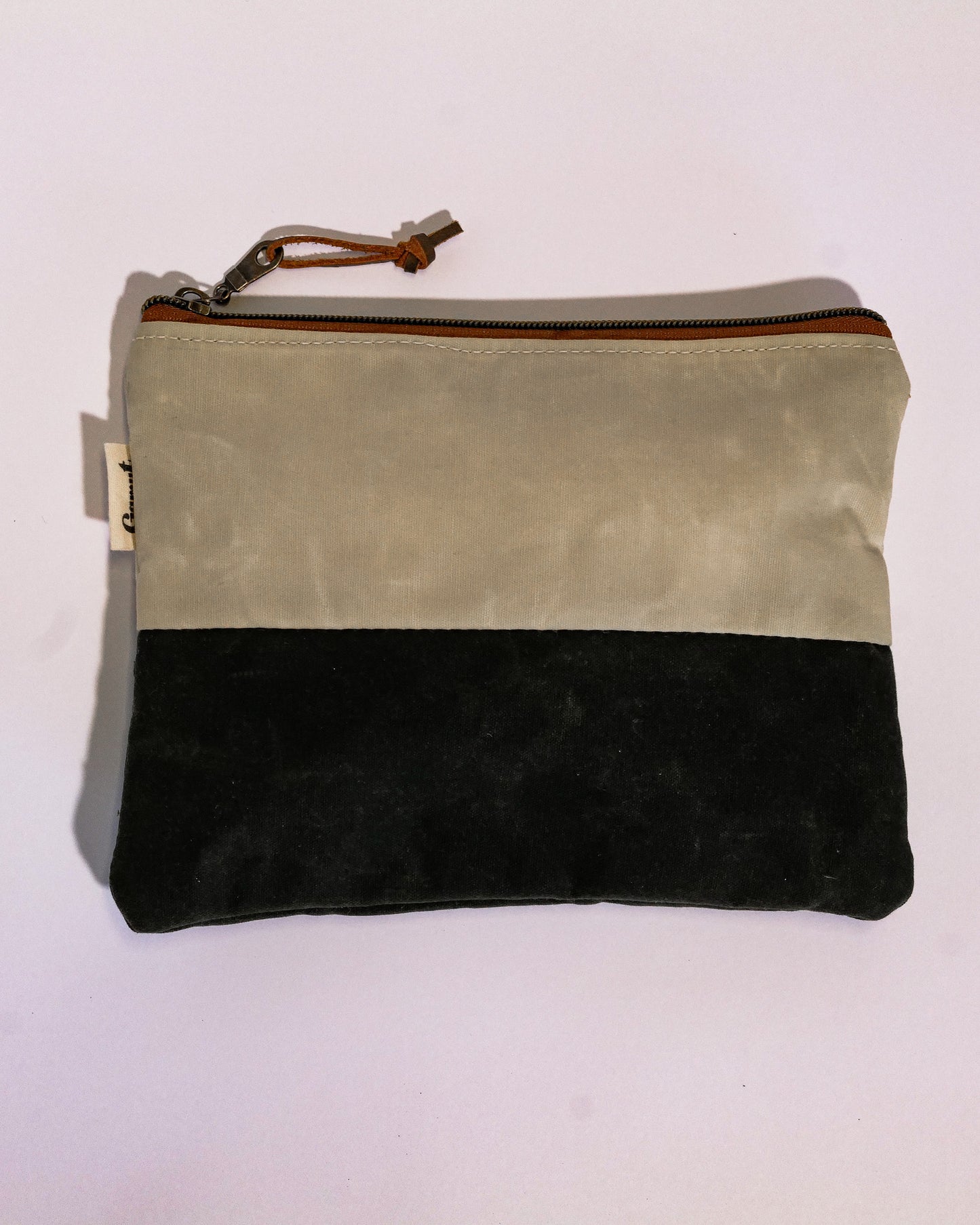 CHAIN GANG POUCH