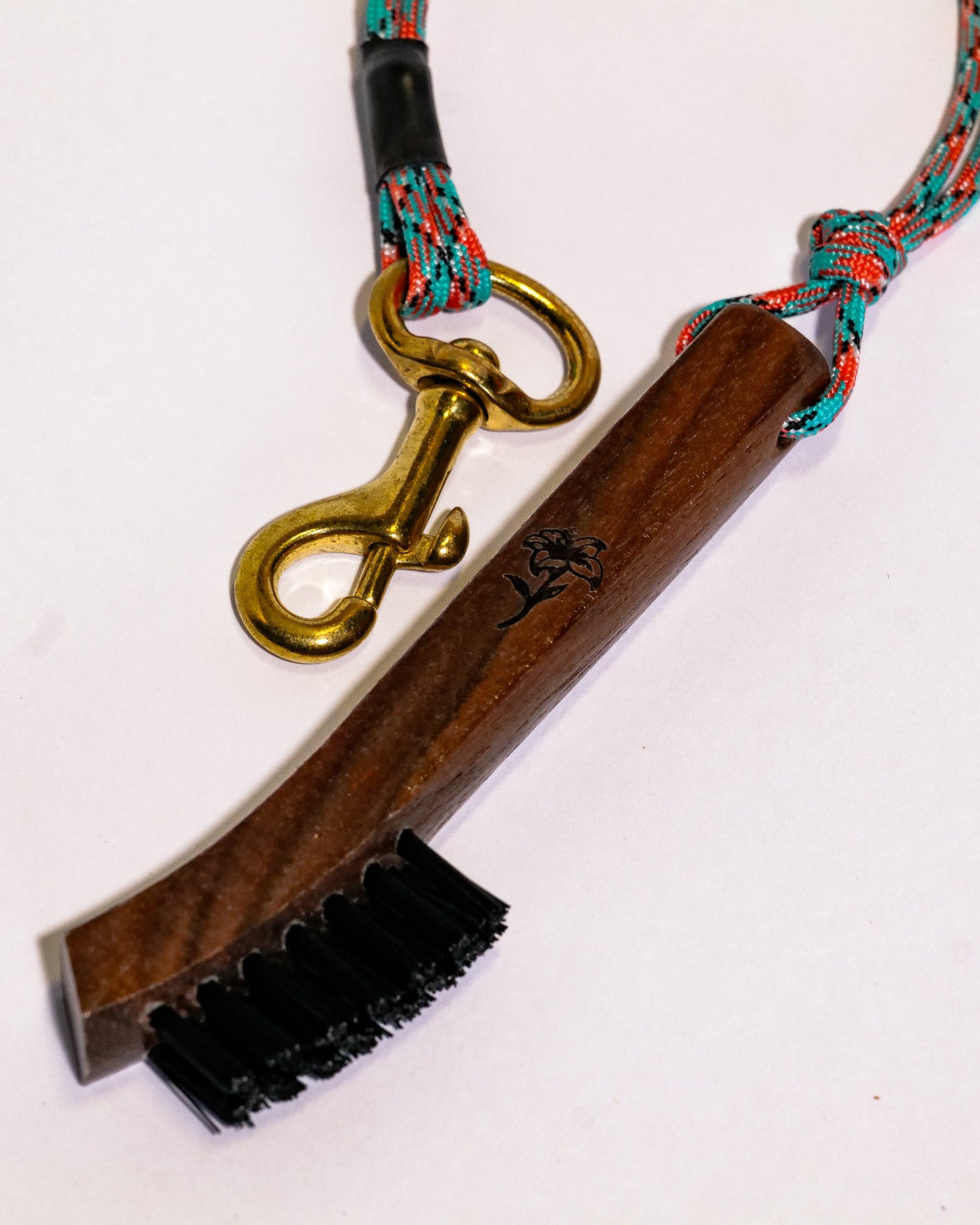 CHAIN GANG CLUB BRUSH