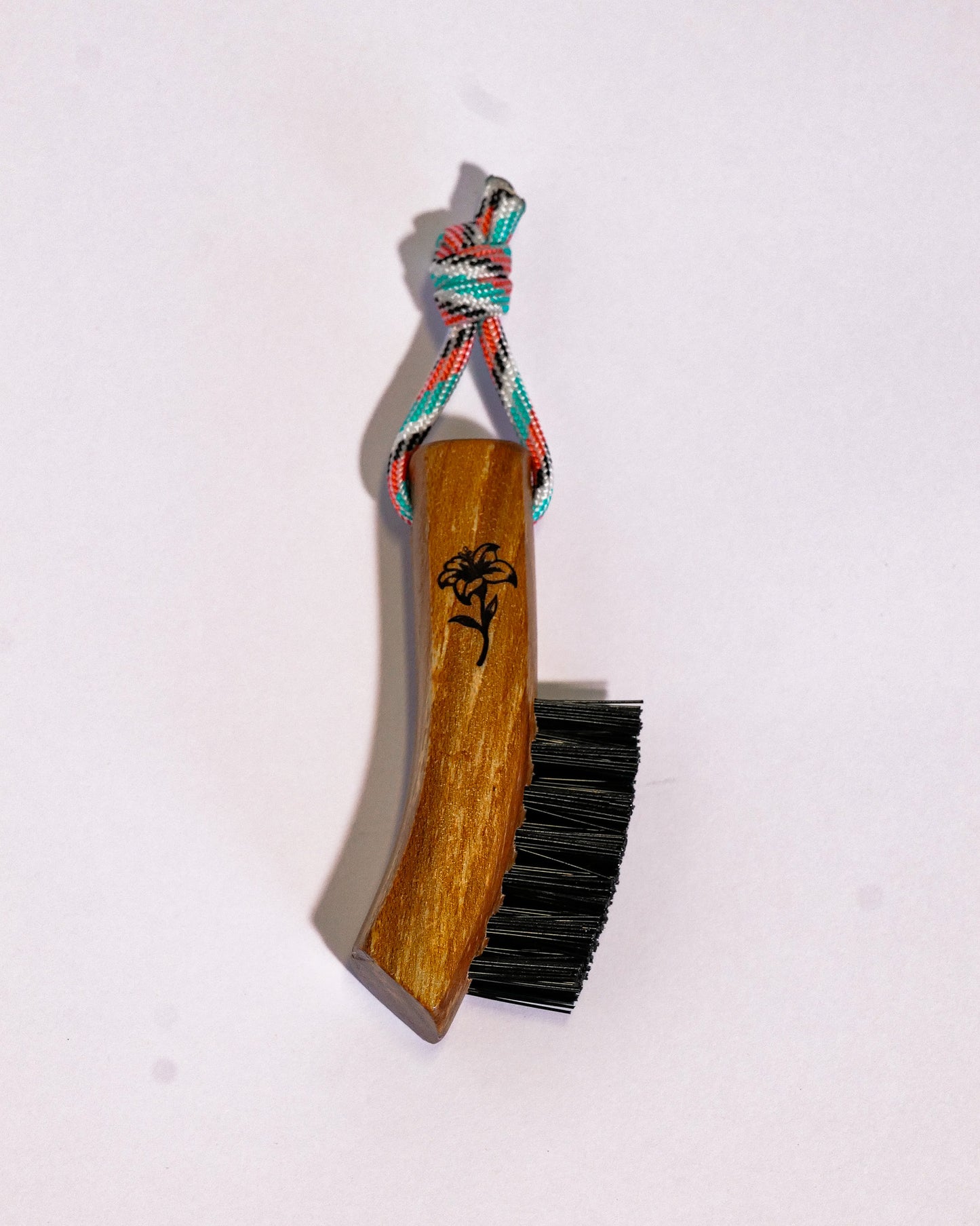 CHAIN GANG POCKET BRUSH