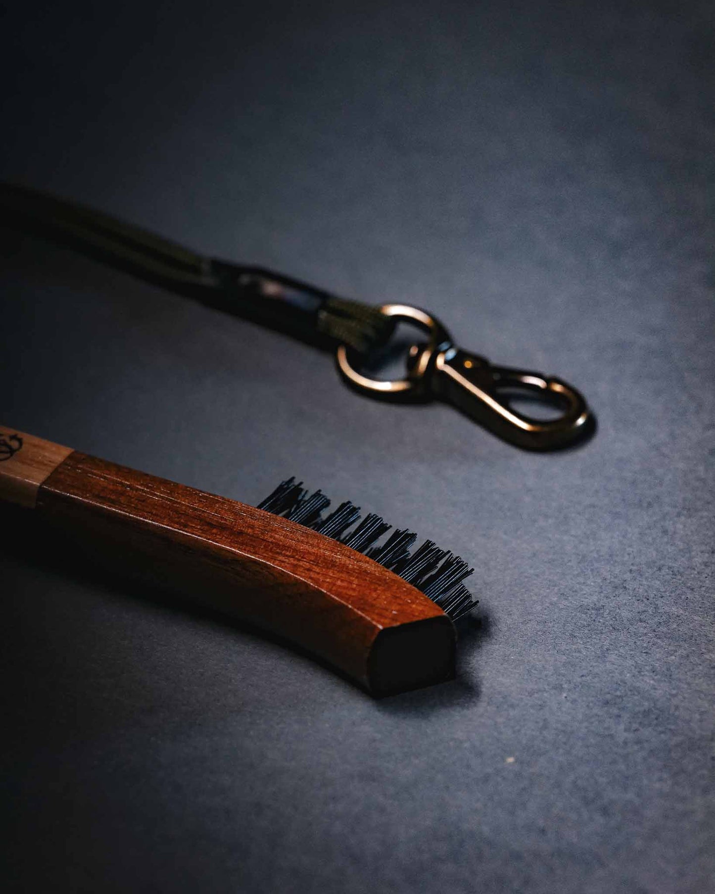 GG Club Brush